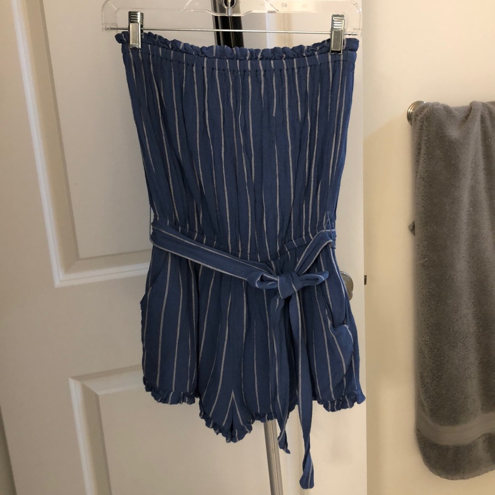 Juniors / Womens linen-blend strapless romper with elastic tie waist & pockets